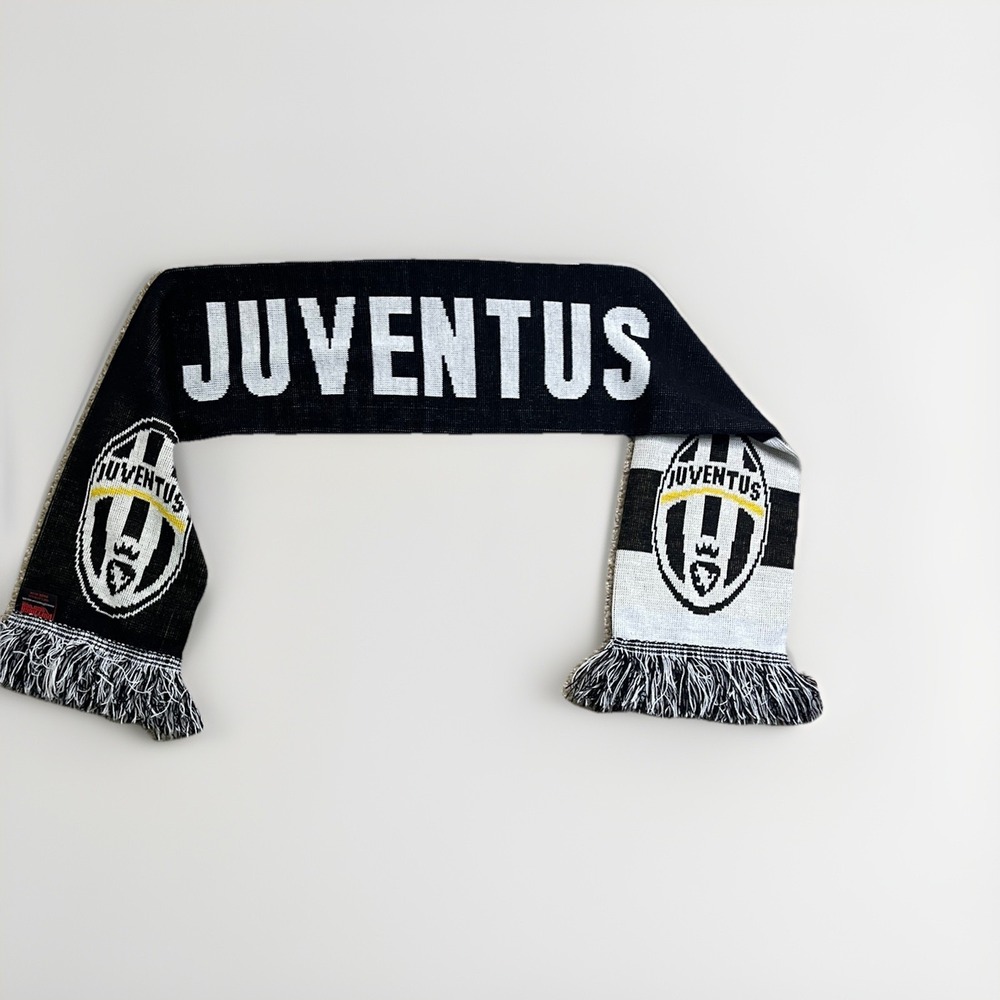 Juventus Football Scarf One Size White Black